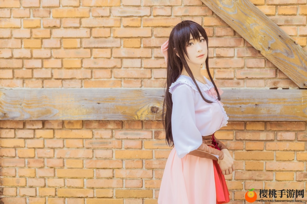 黑长直御姐！《姬魔恋战纪》刘备cosplay欣赏