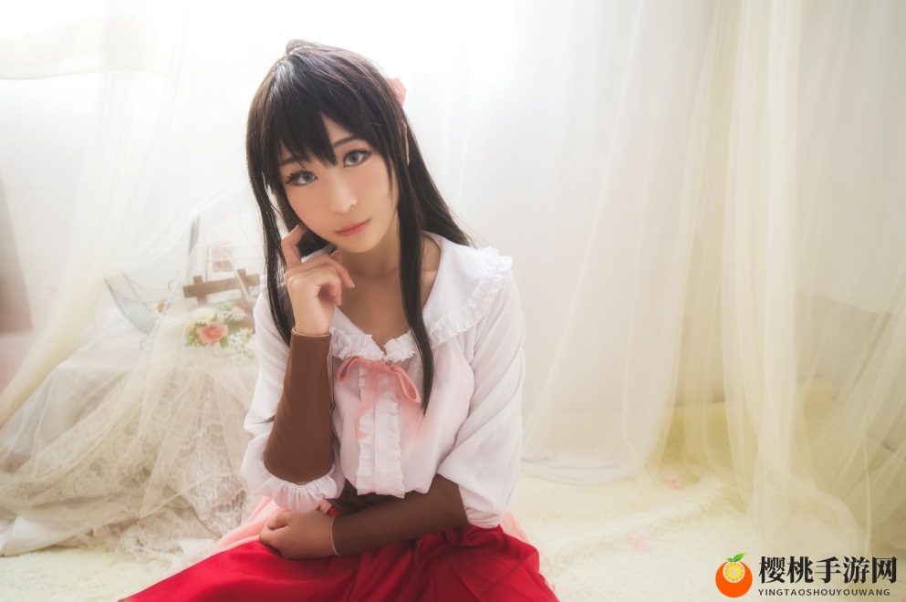 黑长直御姐！《姬魔恋战纪》刘备cosplay欣赏